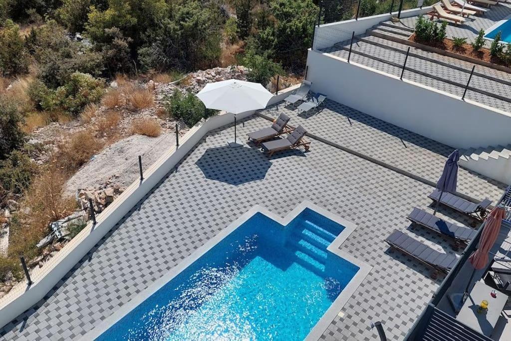 Apartment Vista Oasis With Pool And Terrace Trogir Exterior foto